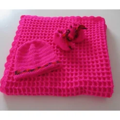 Baby Geschenkset - Babydecke mit Spielzeug