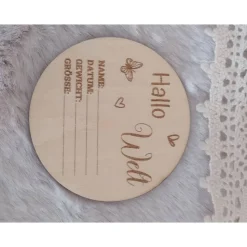 Baby Meilensteine der Entwicklung -  Mein erstes Lebensjahr