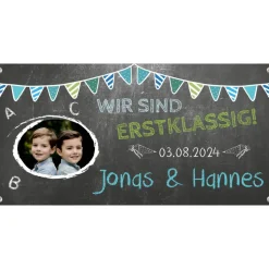 Banner zur Einschulung - Zwillinge - 100 x 50 cm - mit Foto personalisierbar | Tafeloptik - blaue Wimpel