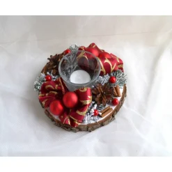 Baumscheibe rot-gold mit Baumkugeln