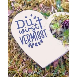 Bepflanztes Herz aus Beton mit Schriftzug Grabschmuck Trauer Grabgesteck Grabherz