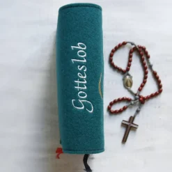 Bestickte Gotteslobhülle aus Filz *Du bist ein Ton in Gottes Melodie 4 *individuell angefertigt