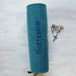 Bestickte Gotteslobhülle aus Filz *Kreuz mit verschlungenem Hintergrund *individuell angefertigt