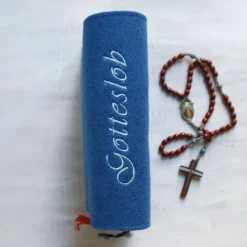 Bestickte Gotteslobhülle aus Filz *Kelch *individuell angefertigt