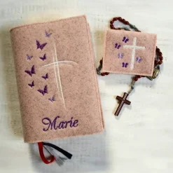 Bestickte Rosenkranztasche aus Filz *Kreuz mit Schmetterlinge *individuell angefertigt