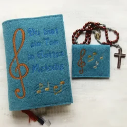Bestickte Rosenkranztasche aus Filz *Motiv Notenschlüssel und Noten *individuell angefertigt