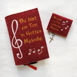 Bestickte Rosenkranztasche aus Filz *Motiv Du bist ein Ton in Gottes Melodie 1 *individuell angefertigt