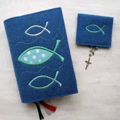 Bestickte Rosenkranztasche aus Filz *Motiv Fisch *individuell angefertigt