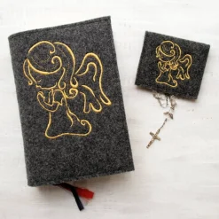Bestickte Rosenkranztasche aus Filz *Motiv Engel betend *individuell angefertigt