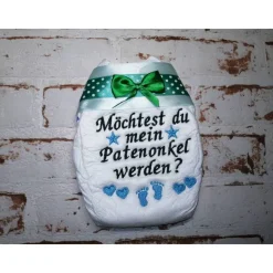 Bestickte Windel für Taufe
