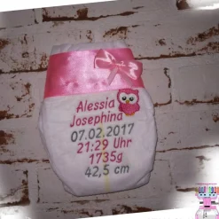 Bestickte Windel mit Name