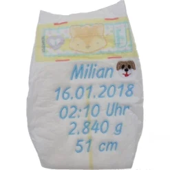 Bestickte Windel mit Name