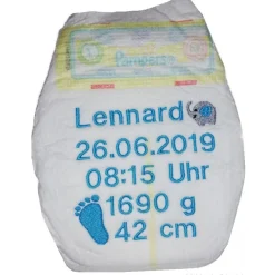 Bestickte Windel mit Name