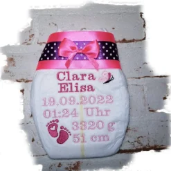 Bestickte Windel mit Name