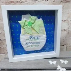 Bestickte Windel mit Spruch: DU WIRST TANTE