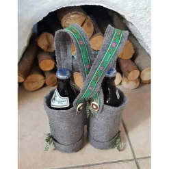 Biertragetasche Lederhose als Geschenk, Vatertagsgeschenk für den Mann oder zum Jubiläum ausreichend für zwei Bierflaschen. Personalisierbar