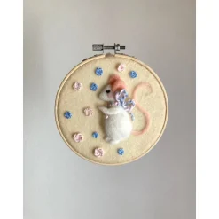 Blumenmäuschen, befilzter Stickrahmen, Filzbild, Kinderzimmerdekoration, Babyzimmer, gefilztes Mäuschen