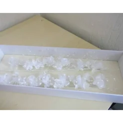 Blumenzweige ganz in Weiß mit Perlen – Hochzeitsdeko & Tischdeko, 37 cm, 2 Stück