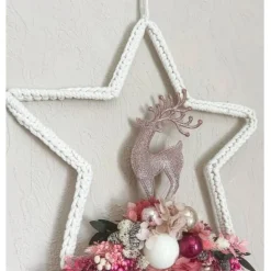 Boho Makrameekranz mit Trockenblumen in rosa/pink