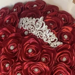 Bouquet mit 50 handgefertigten Satinrosen