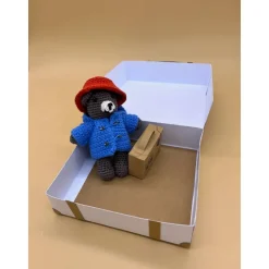 Bär mit Koffer im Koffer für Geldgeschenke zur Reise