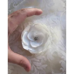 Braut Kopfschmuck Creme Weiß Haarklammer Stoffblume 
