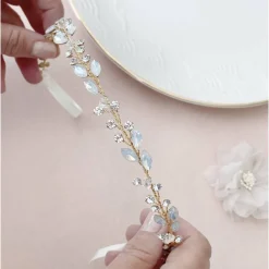 Brauthaarschmuck Haarranke von Alicia's Diary – filigranes Strass Brauthaaraccessoire