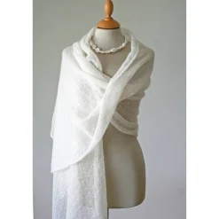 Brautschal aus Mohair in ivory, gestrickte Hochzeitsstola, weiches Umschlagtuch, Stola zum Brautkleid