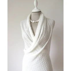 Brautschal ivory aus reinem Kaschmir, gestrickte Hochzeitsstola, weiches Umschlagtuch, zartes Schultertuch