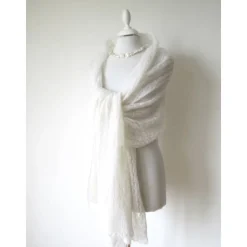 Brautstola  ivory Mohair und Seide, Lace-Stola für die Hochzeit, weiches Umschlagtuch, edles Schultertuch, handgefertigt