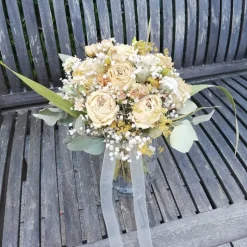 Brautstrauß aus getrockneten Blumen (teils in Bio-Qualität) in Boho-Style