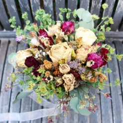 Brautstrauß aus getrockneten Blumen (teils in Bio-Qualität) in Boho-Style