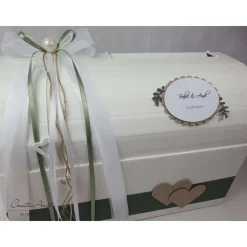 Briefbox Truhe DUNKELGRÜN-BRAUN mit Holzherzen und Perle - Hochzeit Kartenbox