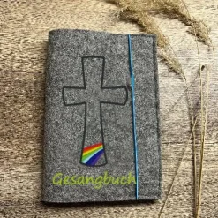 Buchumschlag KREUZ Wunschtext / Farbwahl Wollfilz / Einband / Schutzumschlag / Kommunion / Konfirmation