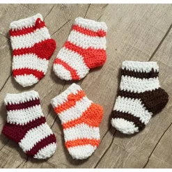 bunt gestreifte Adventskalender Söckchen * gehäkelt * 24 Socken * Weihnachtskalender