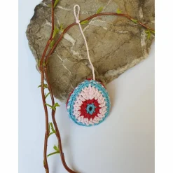 Bunte gehäkelte Wende-Ostereier