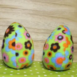 Bunte Stoffeier als dekorative Ostereier – Osterdeko mit Blumen von la miscela