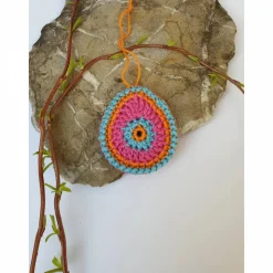 Buntes gehäkeltes Wende-Osterei