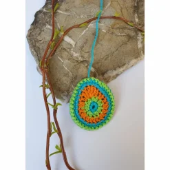 Buntes gehäkeltes Wende-Osterei