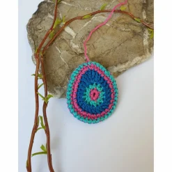 Buntes gehäkeltes Wende-Osterei