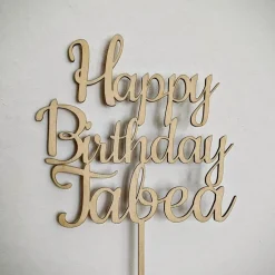 Cake Topper zum Geburtstag - Personalisierter Kuchenstecker mit einem Namen - Geschenkidee für individuelle Torten