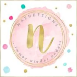 Christbaumkugel | Babys erstes Weihnachten | First Christmas | Weihnachtskugel 8 cm personalisiert | Geschenk