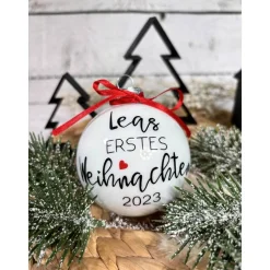 Christbaumkugel | Babys erstes Weihnachten | First Christmas | Weihnachtskugel 8 cm personalisiert | Geschenk