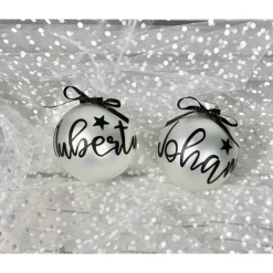 Christbaumkugeln / Weihnachtskugeln 8 cm personalisiert - mit Stern, Herz oder Pfotenherz über dem Namen