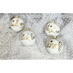 Christbaumkugeln / Weihnachtskugeln 8 cm personalisiert - mit Stern, Herz oder Pfotenherz über dem Namen