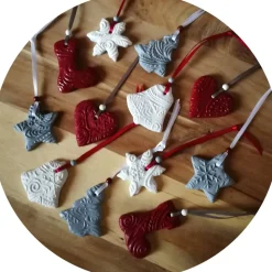 Christbaumschmuck 12 Anhänger Weihnachten | rot weiß grau | 5 -5,5 cm