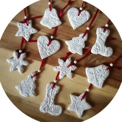 Christbaumschmuck 12 Anhänger Weihnachten | weiß rot | 5 -5,5 cm