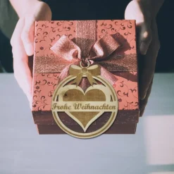 Christbaumschmuck Personalisierbar - Weihnachtsschmuck mit Namen aus Holz - Schneeflocke,Herz oder Weihnachtsbaum