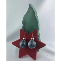 3cm grau-blau matte Weihnachtskugel-Ohrringe, kariert * Weihnachtsohrringe * Christbaumkugelohrringe
