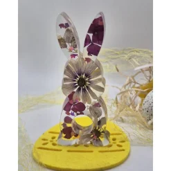 Deko Hase mit echten Blüten Lila